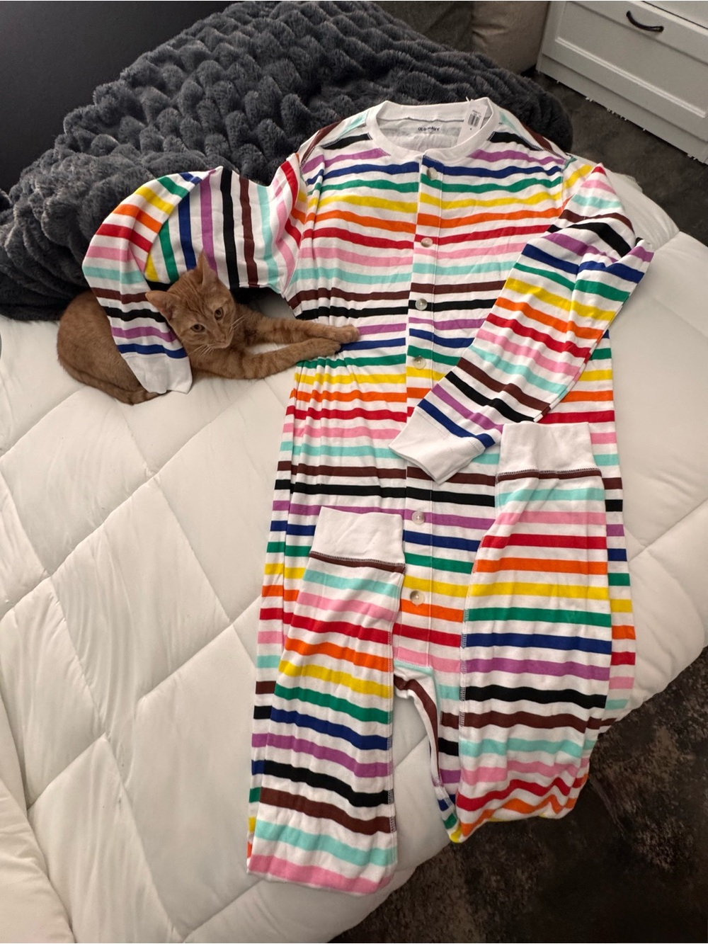 Old Navy Multicolor Rainbow Stripe One-Piece Unisex/Medium